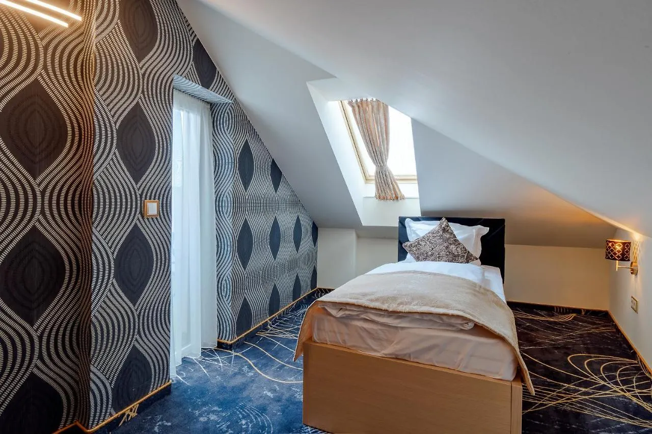 Diamond Panzio Bed & Breakfast Hajduszoboszlo